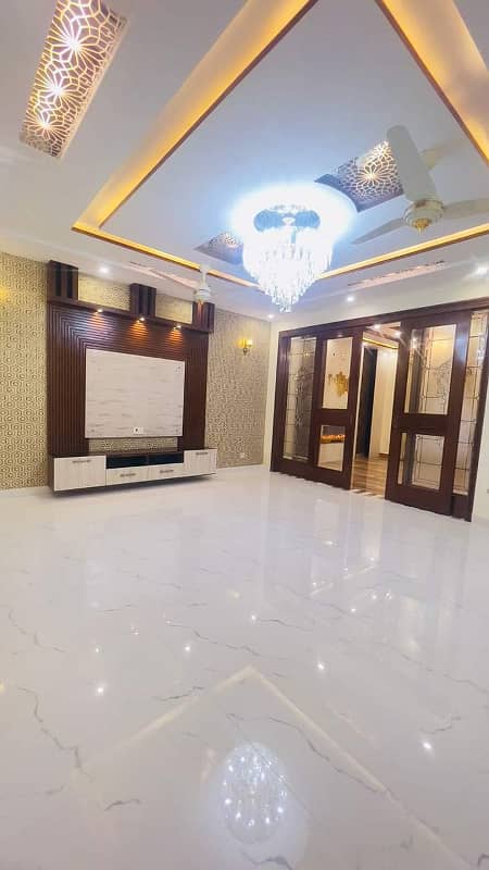 10 Marla Brand New Luxury Lower Portion Available For Rent In Overseas B EXT Bahria Town Lahore 6