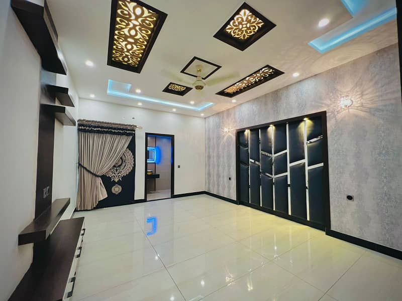 10 Marla Brand New Luxury Lower Portion Available For Rent In Overseas B EXT Bahria Town Lahore 11