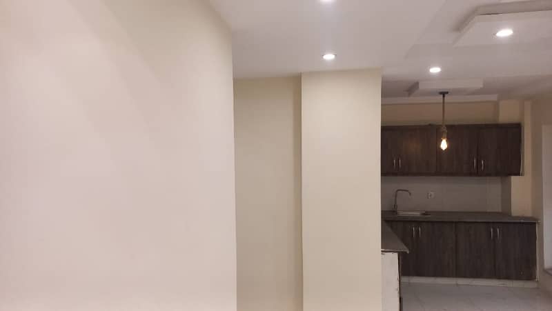 1 BED BRAND NEW LUXURY IDEAL GOOD EXCELLENT FLAT FOR RENT IN SECTER E BAHRIA TOWN LAHORE 6