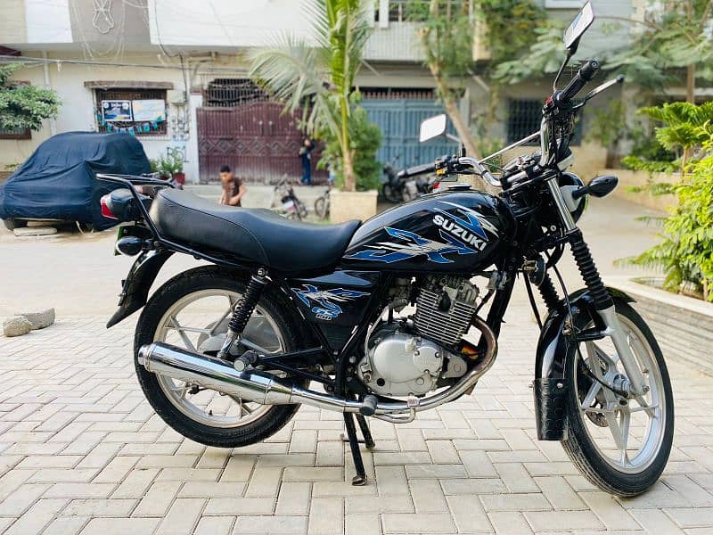 Suzuki GS 150-SE 2