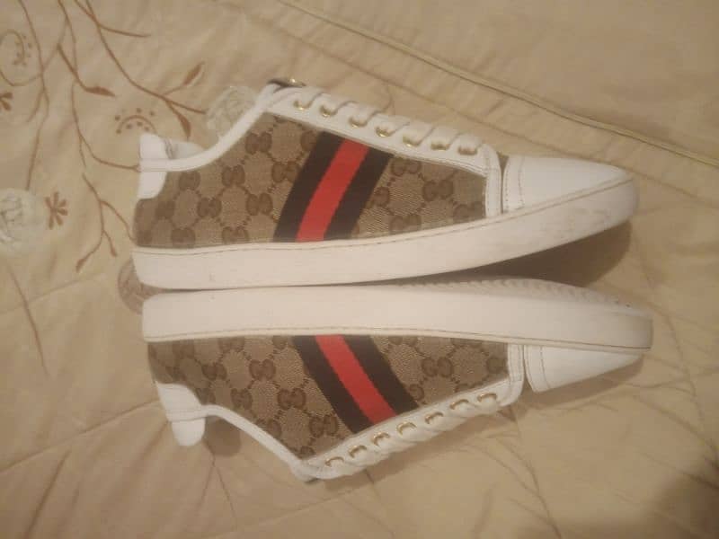 GUCCI Original Sneakers Coded 1