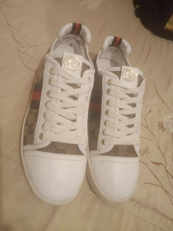 GUCCI Original Sneakers Coded 11