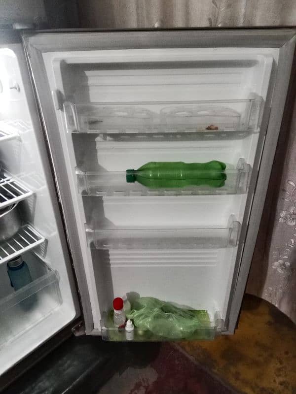 FRIDGE 3