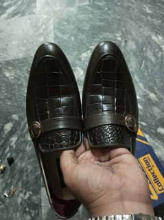 Leather Shoes brown color Size 42 New Condition