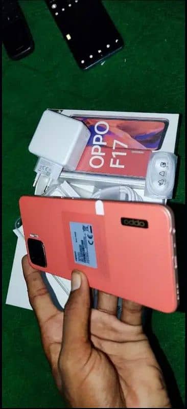 Oppo F17 8+4=12/128 finger in display full box original charger 0