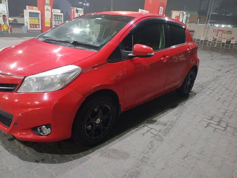 Toyota Vitz 2012 9