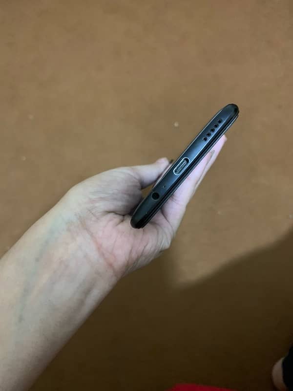 one plus 6  urgent sale 0