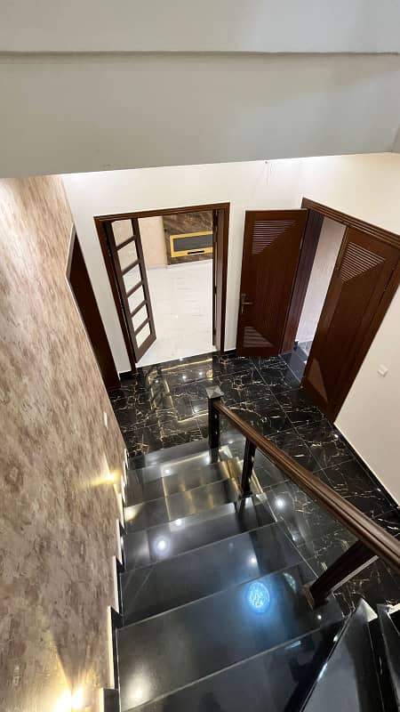 10 Marla Brand New Luxury Upper Portion For Rent In Gulmohar BLOCK Bahria Town Lahore 12