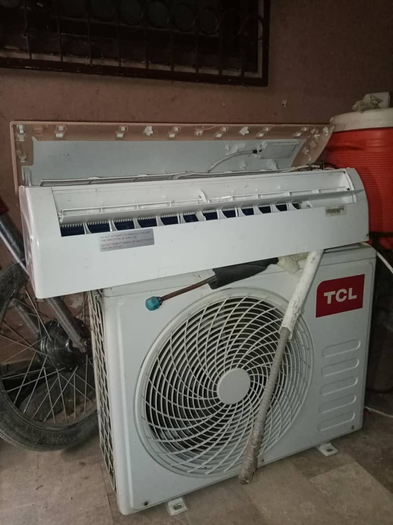 TCL 1 TON AC DC INVERTER 2