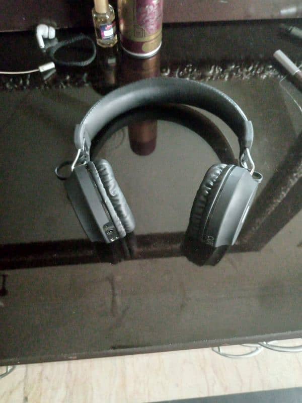 headphone 2