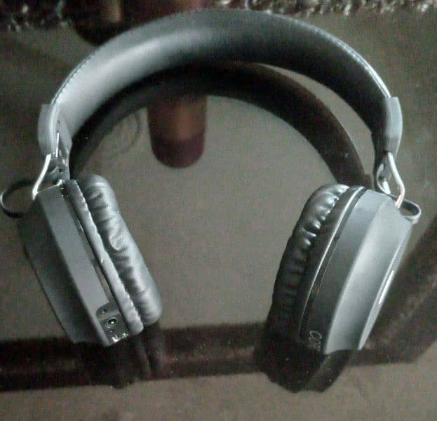 headphone 4