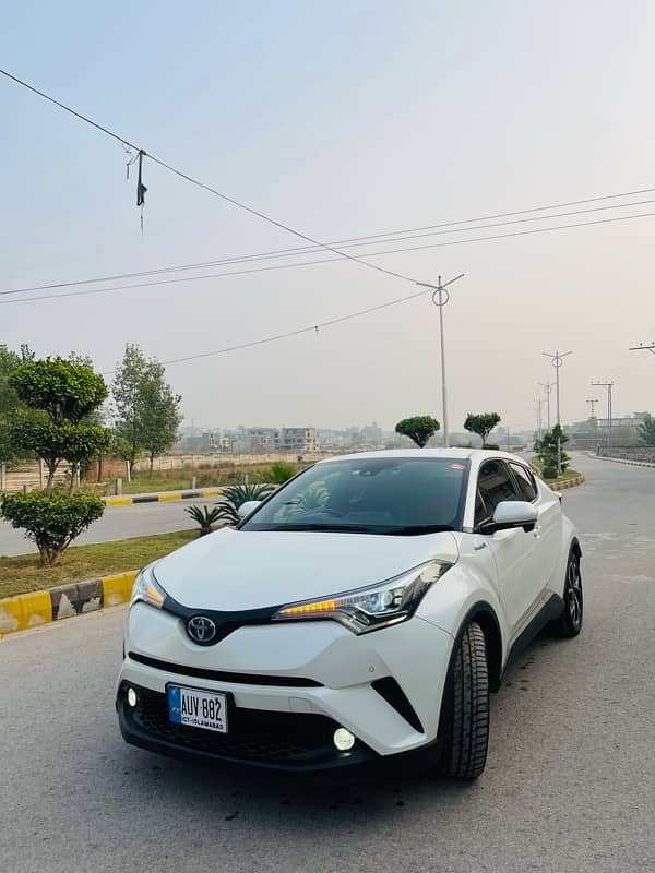 Toyota C-HR 2017 G led 7