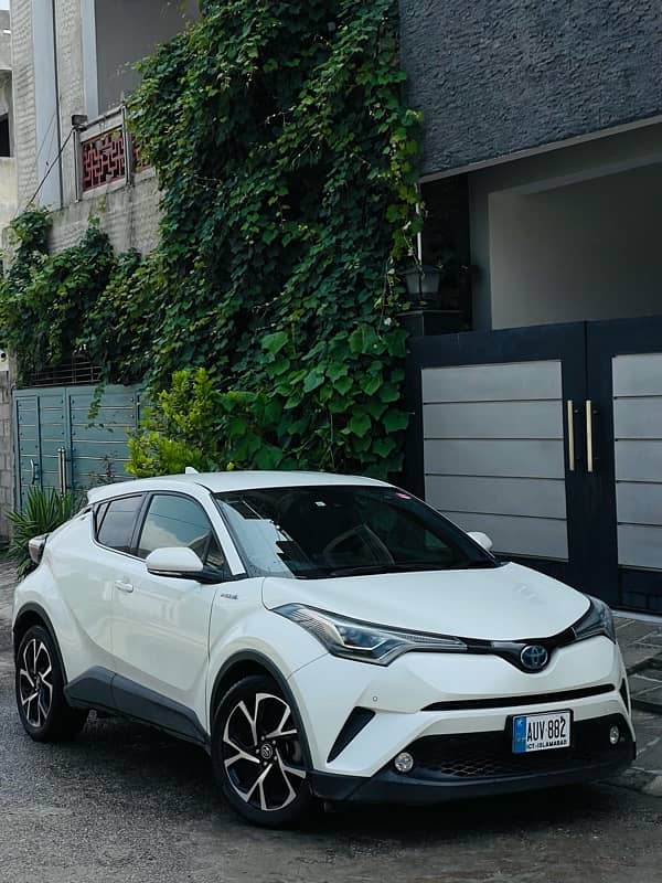 Toyota C-HR 2017 G led 15