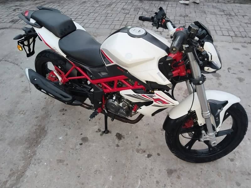 benelli tnt 150i 2022 model 3