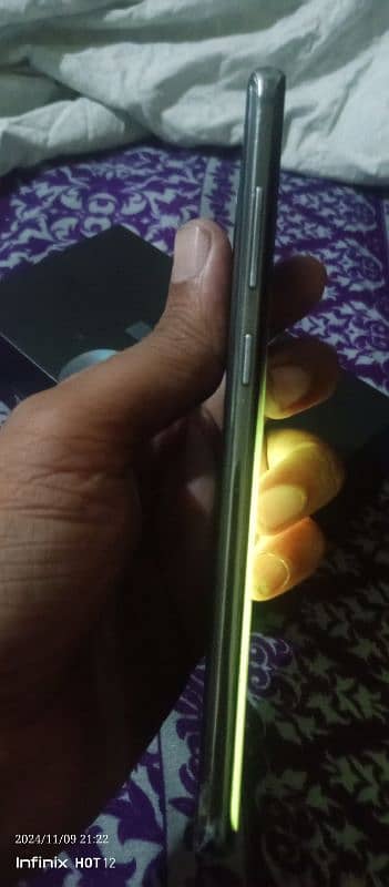 S10 PLUS WITH BOX READ ADD THEN CONTACT 6