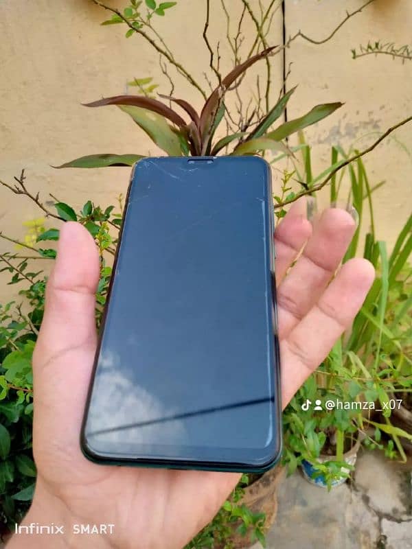 Huawei y8s 4