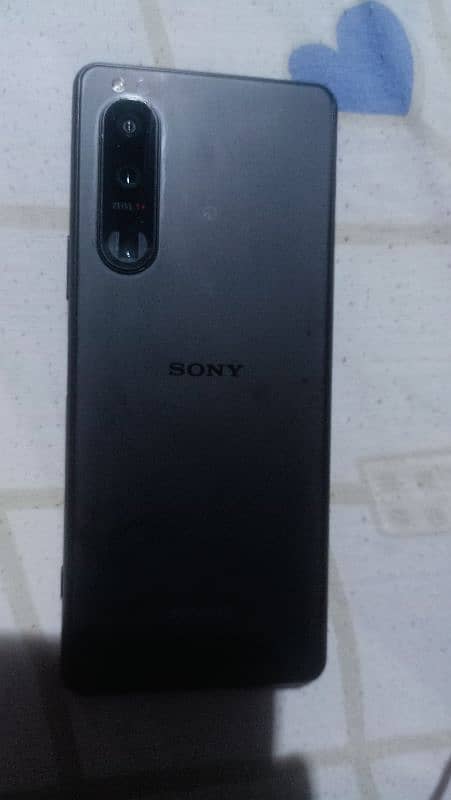 Sony Xperia 5 0