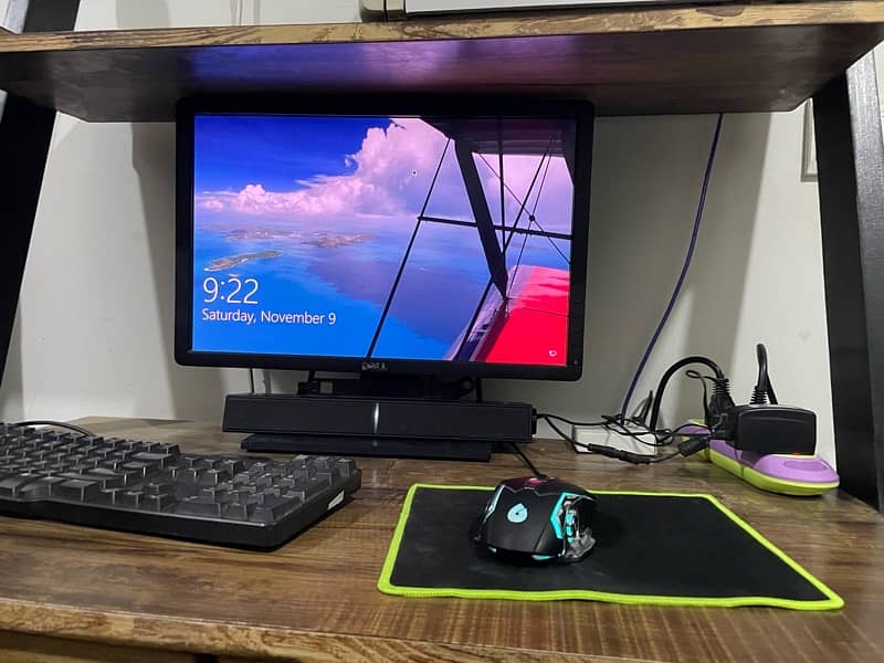 i7 pc with 4 gb ddr5 gpu rx 550 1