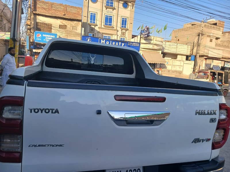 Toyota Hilux Revo 2017 5