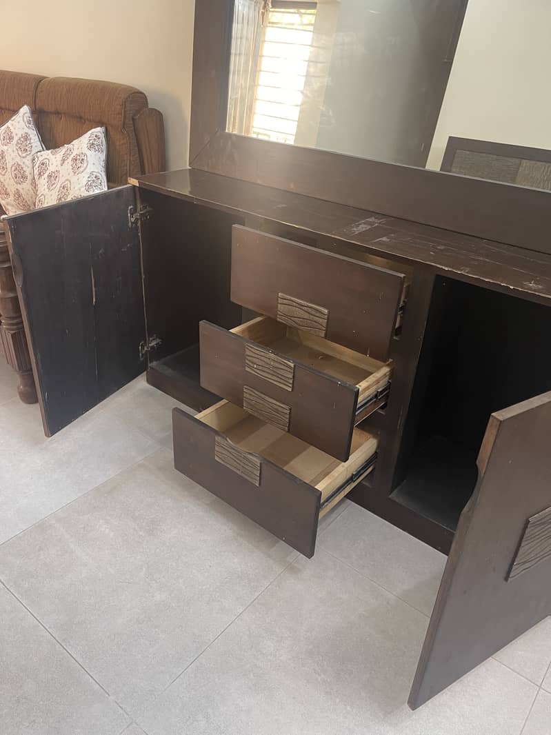 Double bed with mattress, side tables, dressing table for sale isb 4