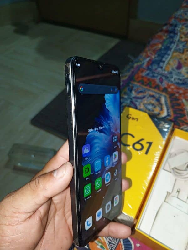 realme c61 1