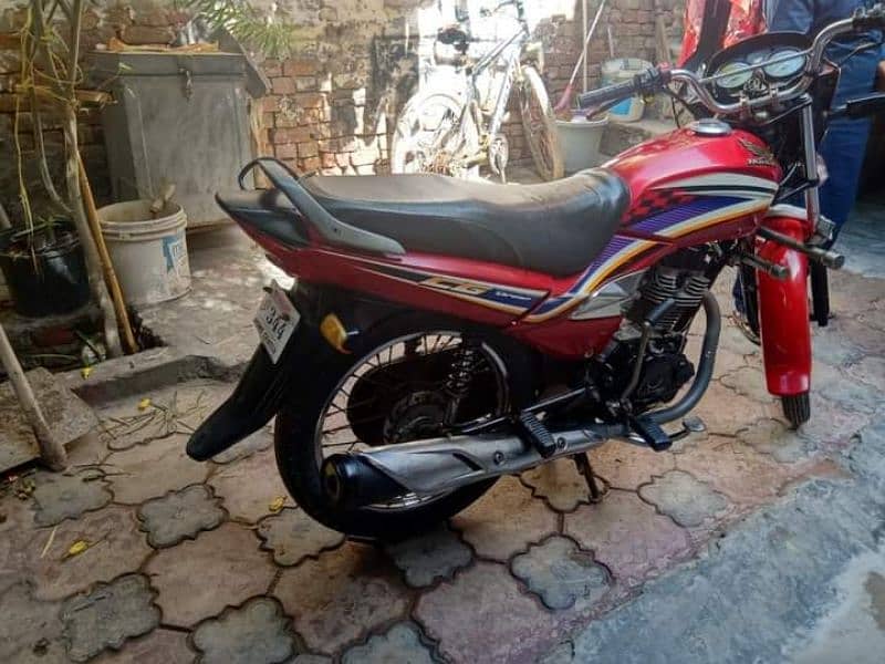 HONDA 125 Dream FOR SALE 1