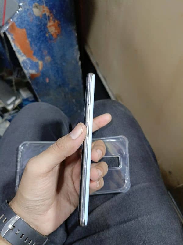 oppo reno 2F 8 128 8