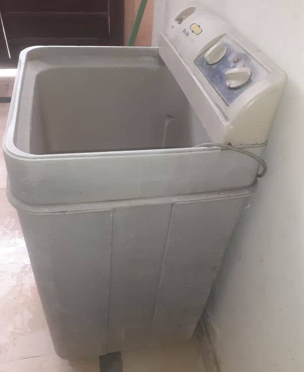 Super Asia Washing machine for sale. 3