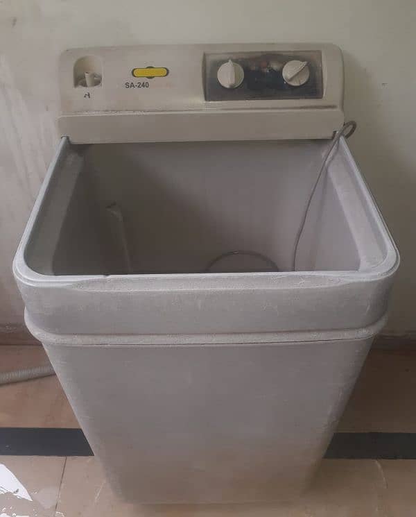 Super Asia Washing machine for sale. 4