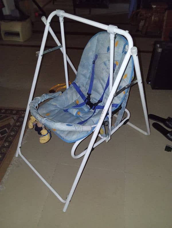 baby swing . carrier. rocking chair . 3 in 1. 0