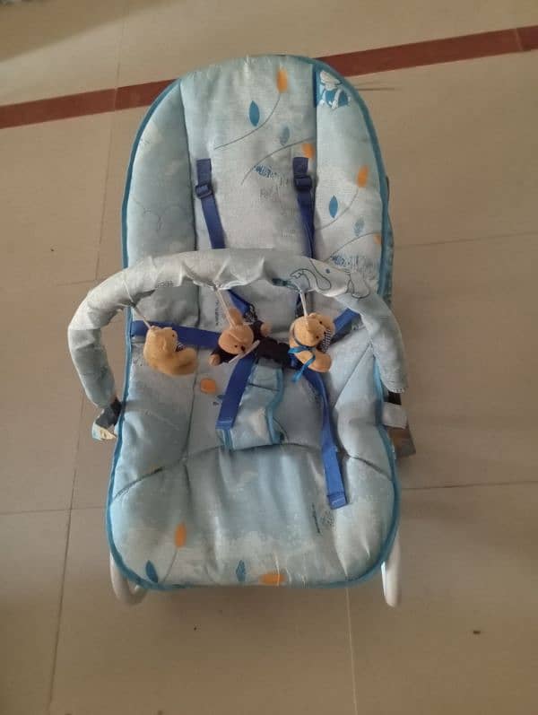 baby swing . carrier. rocking chair . 3 in 1. 1