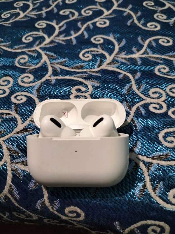 Air pods pro 0