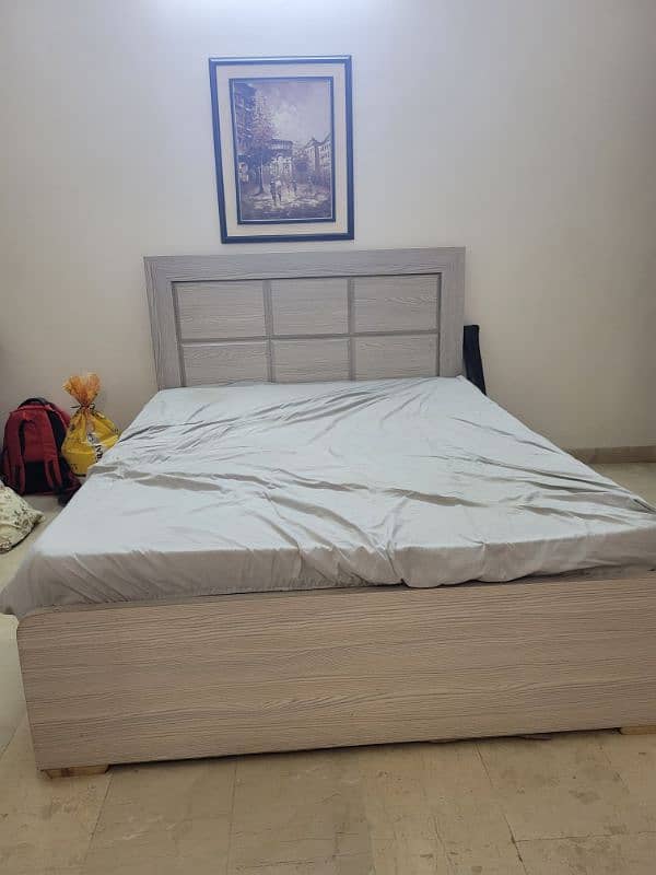 Bed available in good condition 1