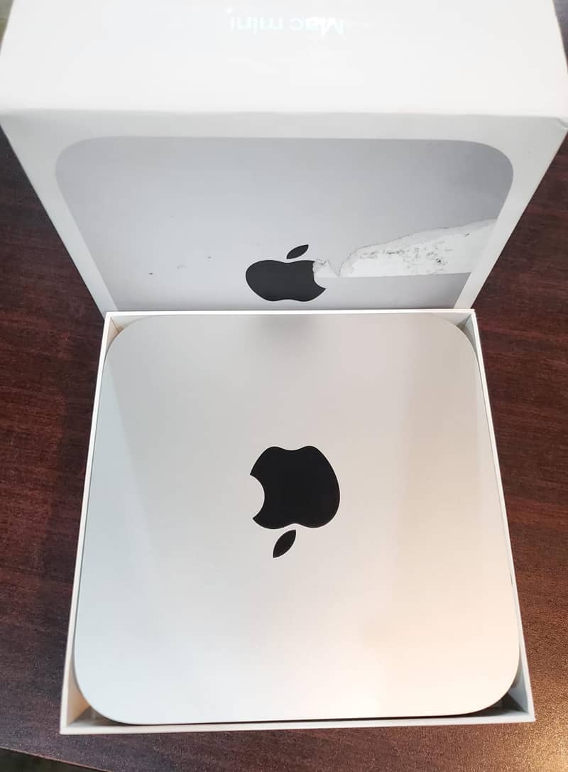 Macmini M2 8gb ram 256gb ssd 1