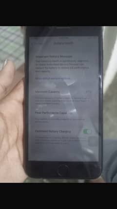 IPHONE 7plus he 128GB ????????With original charger