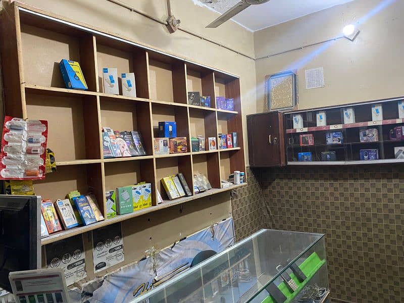 mobile shop for sale 52000. call:03297000085 0