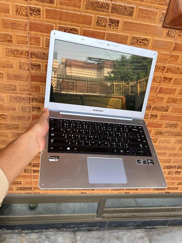 Samsung Laptop For Sale 1