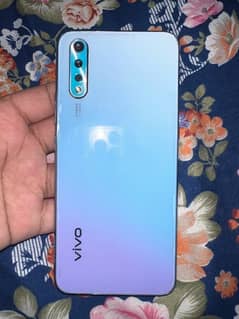 vivo s1