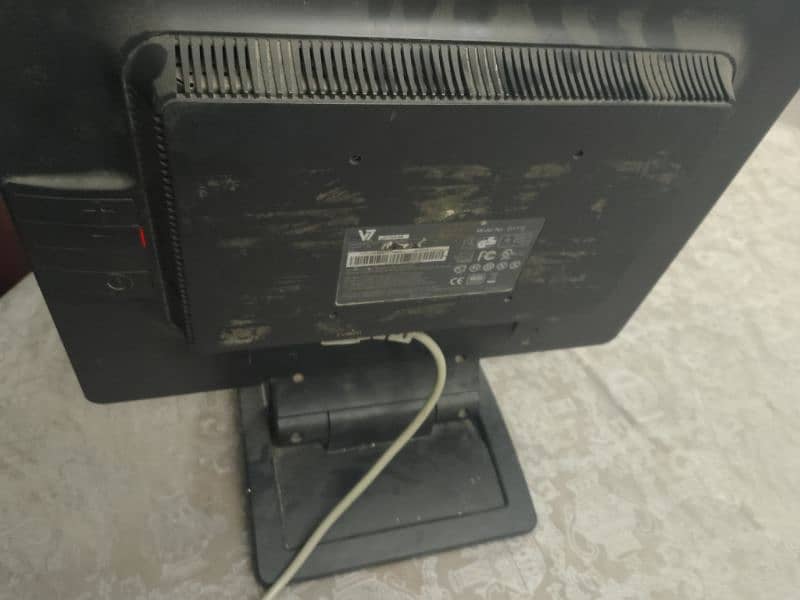 18 inch Dell LCD monitor 2