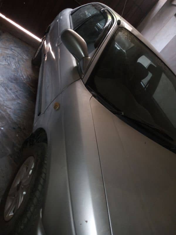 Suzuki Baleno 2001 3