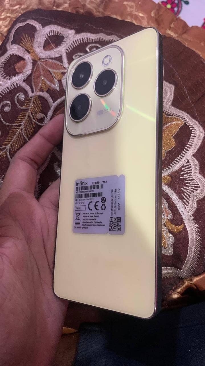 Infinix hot 40 all ok 10/10 condition 1