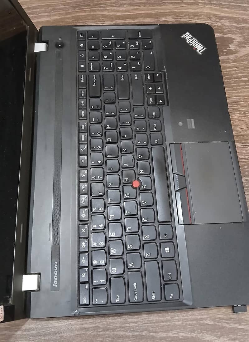 Lenovo ThinkPad E560 3