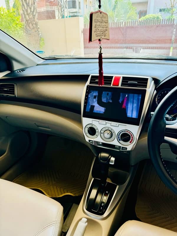 Honda City 1.3 i-vtec 2018 Automatic 12