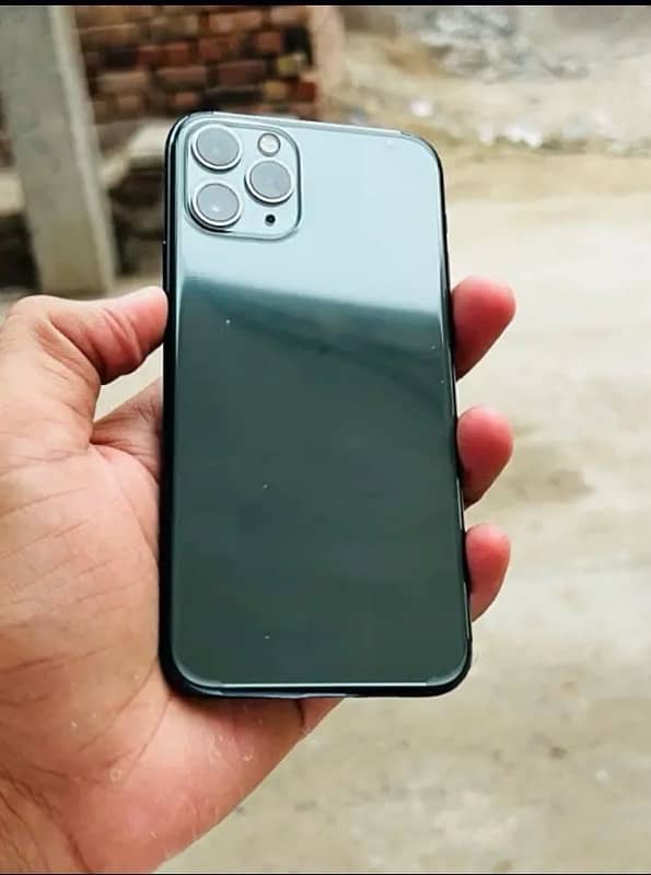 I phone 11 pro max 256 gb factory unlock non pta 03074711365 5