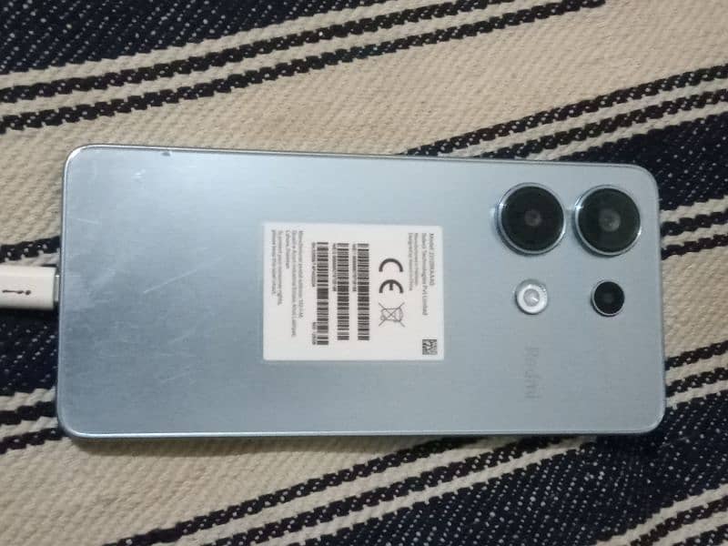 Redmi note 13 8 128 with full box and 10 months warnty 0