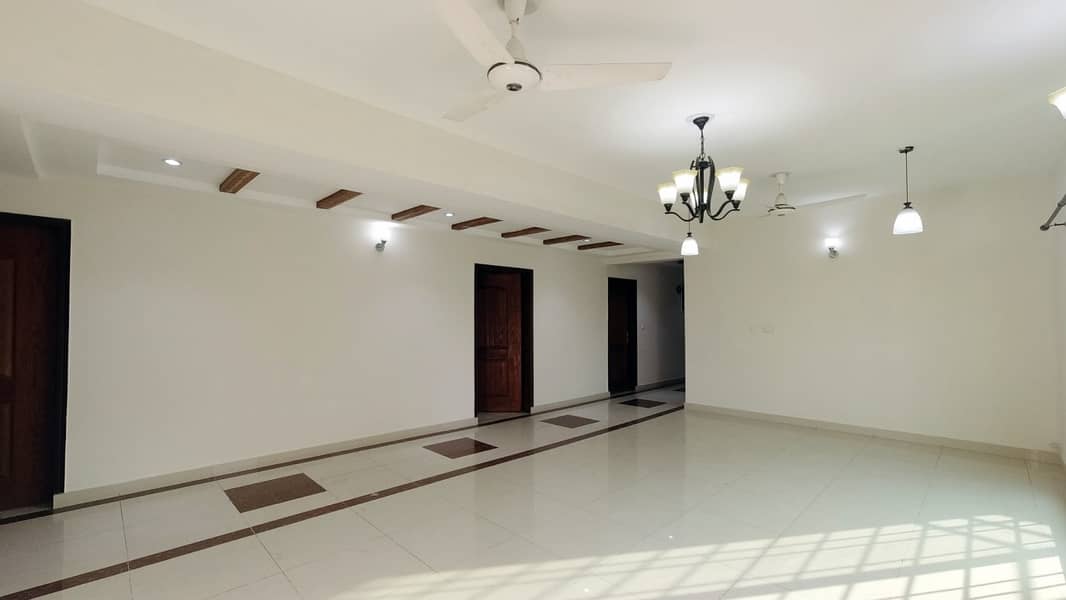 Brand New 3 Bed Flat For Sale In Askari 11 Lahore 0