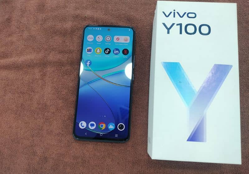 vivo 100 8/256 Amoled display in screen fingerprint 1