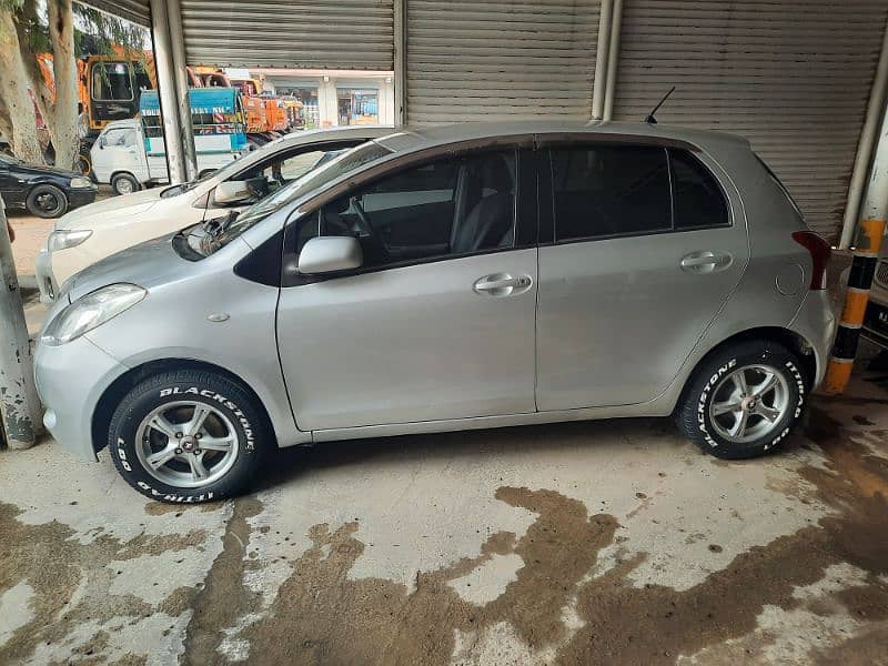 Toyota Vitz 2006 1