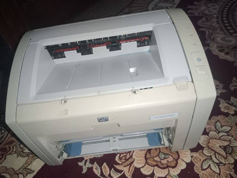 Printer for Sale HP 1022 1