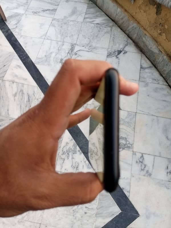 Iphone Xr 64Gb Non pta 5